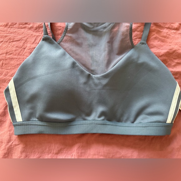 Adidas Sports Bra - Picture 3 of 4